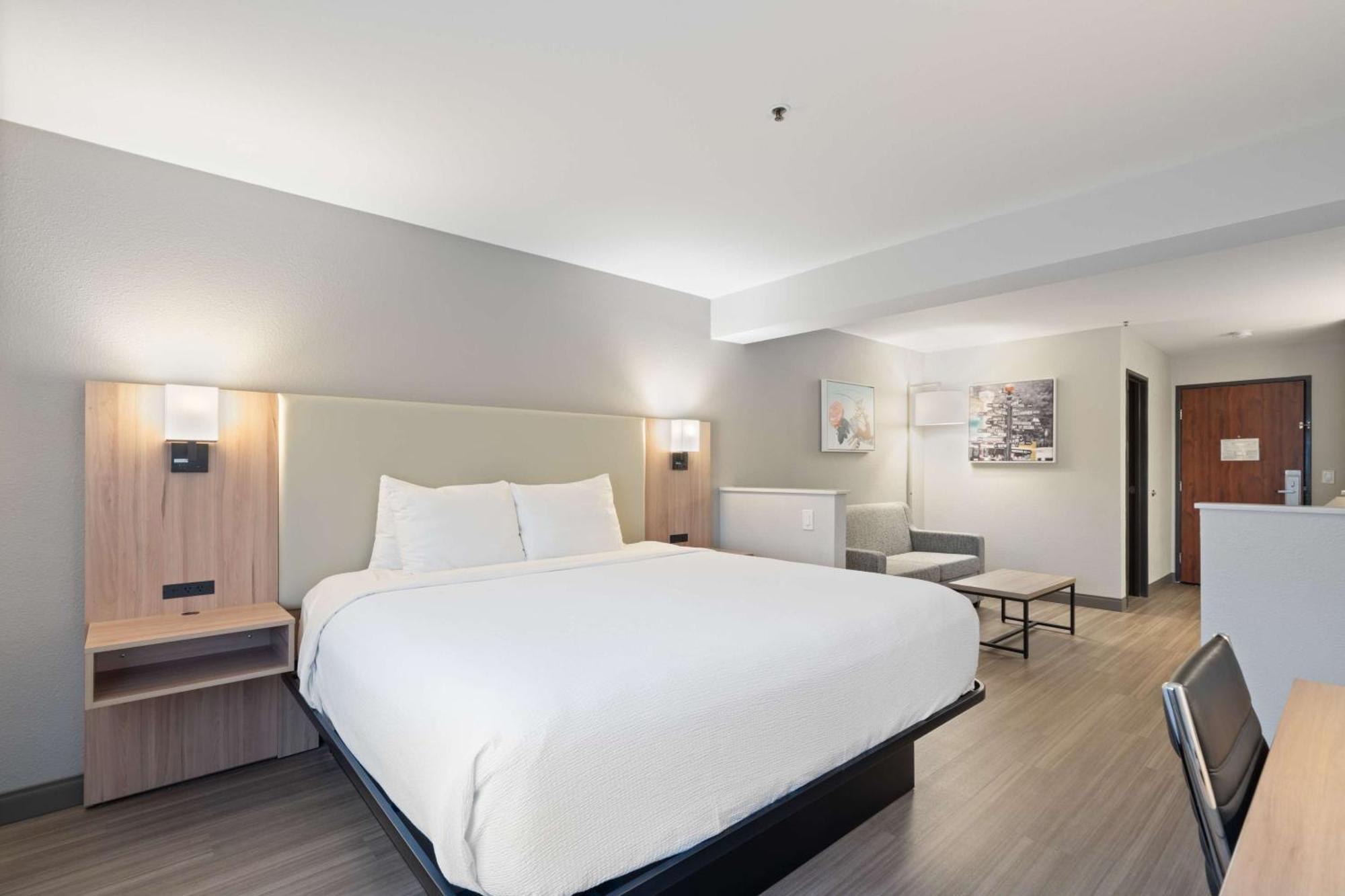 Best Western Lake Oswego Hotel & Suites Exterior photo