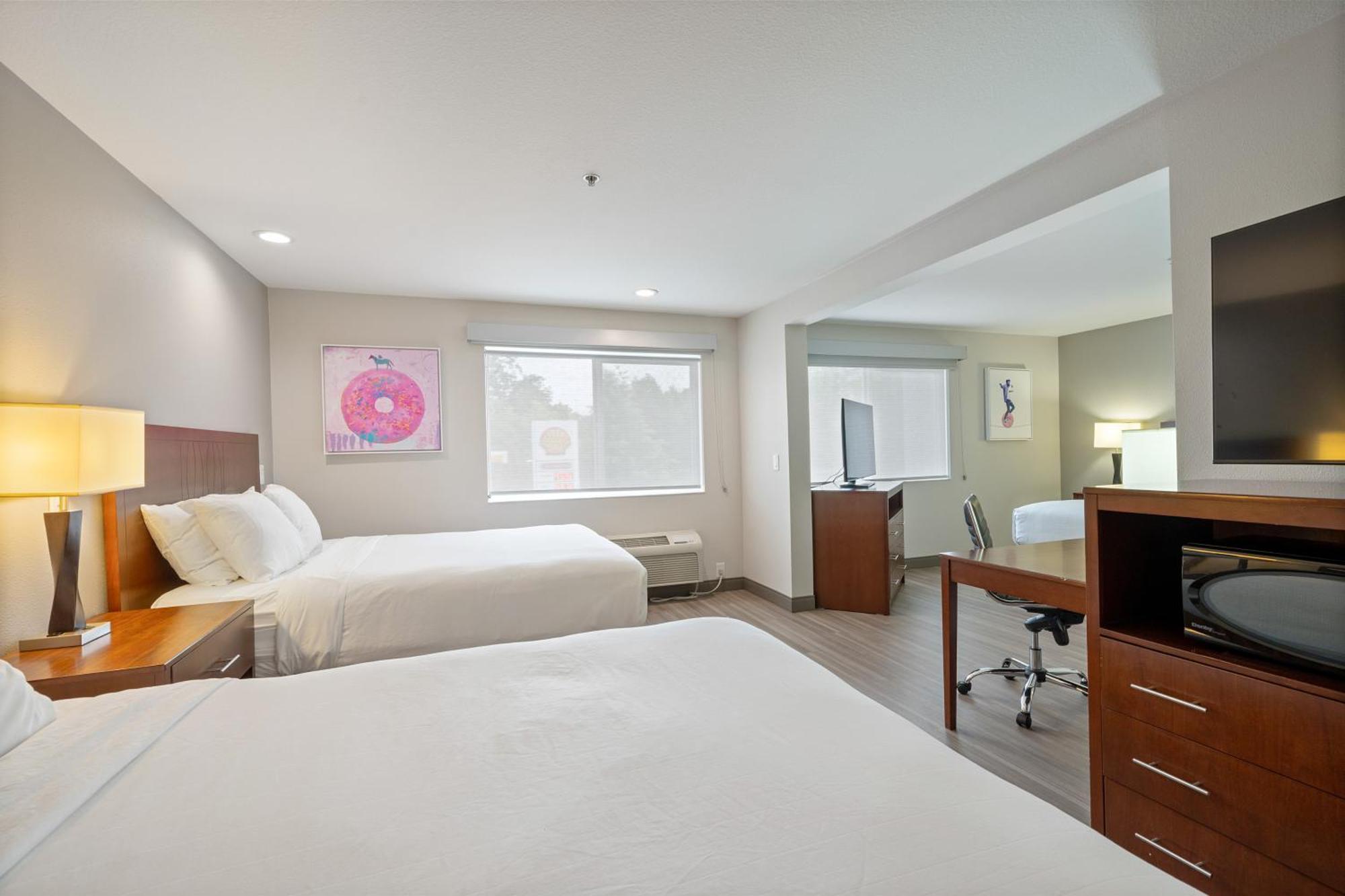 Best Western Lake Oswego Hotel & Suites Room photo