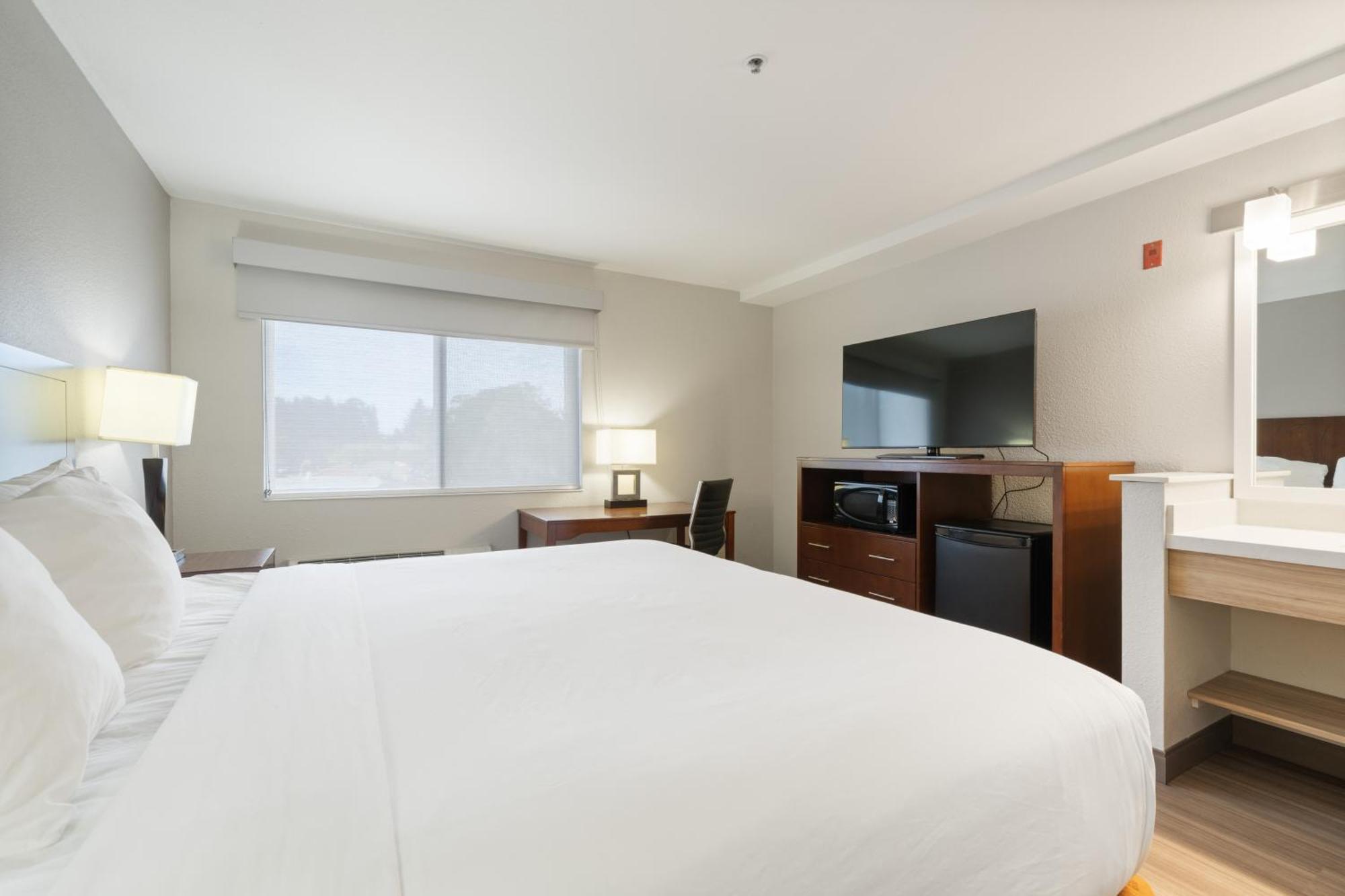 Best Western Lake Oswego Hotel & Suites Room photo