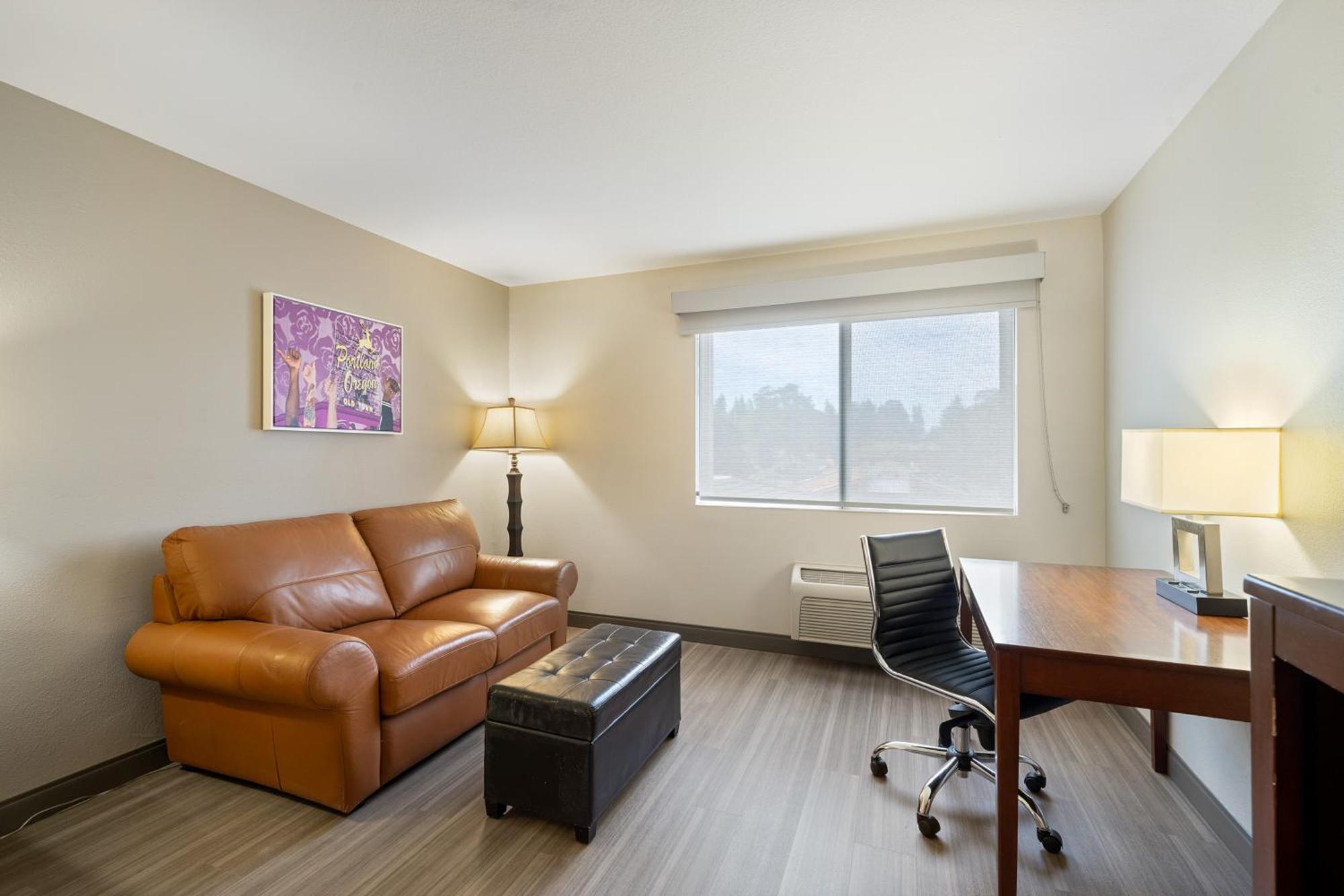 Best Western Lake Oswego Hotel & Suites Room photo